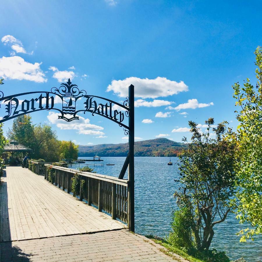 Le « Lake View » De La Suite North Hatley Eksteriør bilde