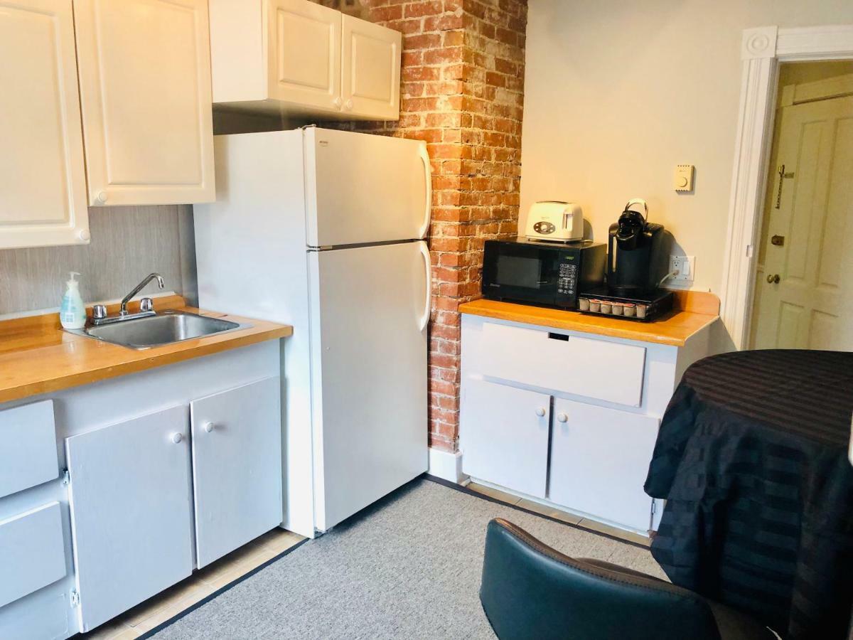 Le « Lake View » De La Suite North Hatley Eksteriør bilde